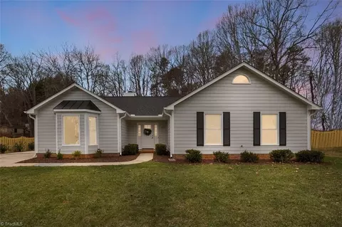 6320 Cardinal Wood Dr, Greensboro, NC 27410