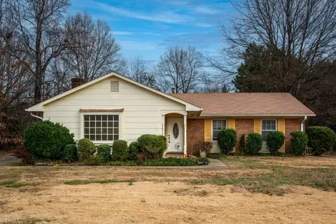 5114 Lawndale Dr, Greensboro, NC 27455