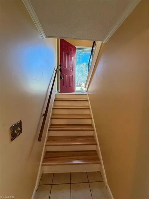 Entry Way - 213 Hillcrest Dr, King, NC 27021 photo 5 of 7