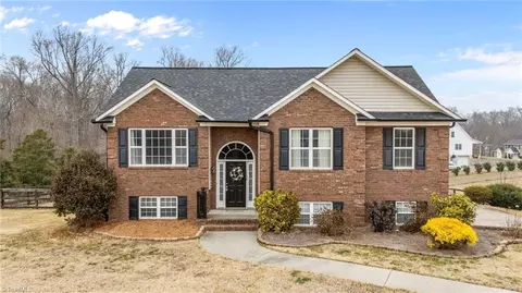 1180 Friedberg Church Rd, Winston Salem, NC 27127