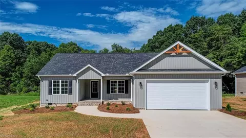 1816 Crutchfield Rd, Reidsville, NC 27320