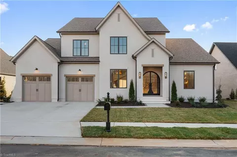 1199 Maple Chase Ln, Winston Salem, NC 27106