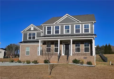 7802 Michaelis St, Greensboro, NC 27455