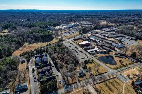 805 Haggard Ave, Elon, NC 27244