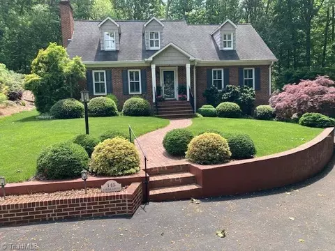 145 Quail Cir S, Wilkesboro, NC 28697