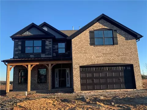 5309 Belmont Garden Dr, Walkertown, NC 27051