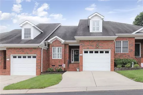 128 Olde Manor Ct, Siler City, NC 27344