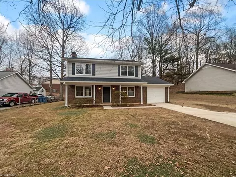5712 Landerwood Dr, Greensboro, NC 27405