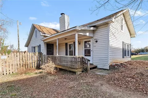 3504 Brevard St, Greensboro, NC 27407