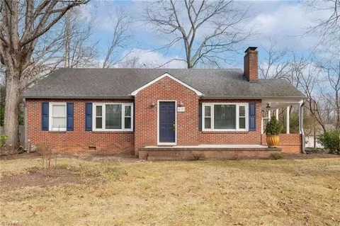 635 Oak Summit Rd, Winston Salem, NC 27105