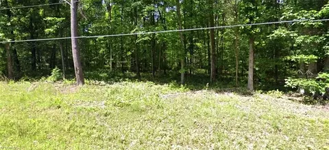 5708 Dally Rd, Pleasant Garden, NC 27313