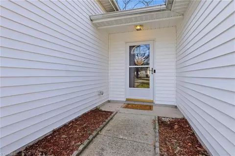 Entry Way - 2165 Cliffvale Dr, High Point, NC 27262 photo 1 of 7