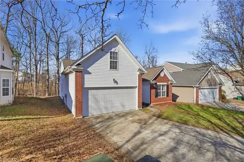 Exterior - 2165 Cliffvale Dr, High Point, NC 27262 photo 2 of 5