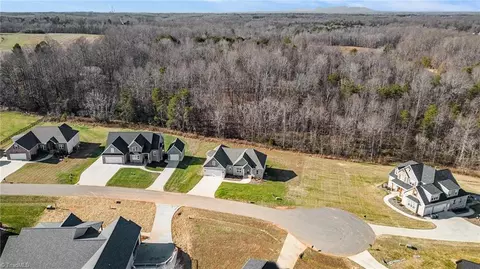 184 Providence Trl, Madison, NC 27025