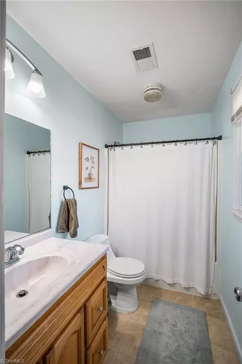 Bath - 6030 Bobbybrook Dr, Clemmons, NC 27012 photo 2 of 2