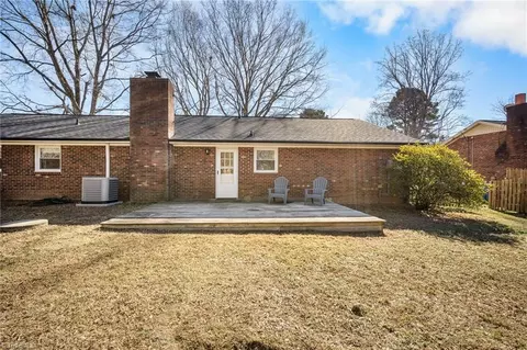 Exterior - 6030 Bobbybrook Dr, Clemmons, NC 27012 photo 4 of 7