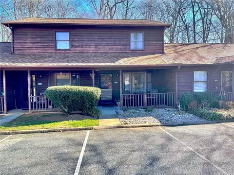381 James Ct, High Point, NC 27265