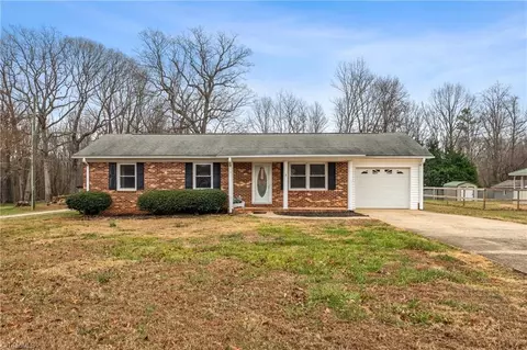 313 Benbow Dr, East Bend, NC 27018