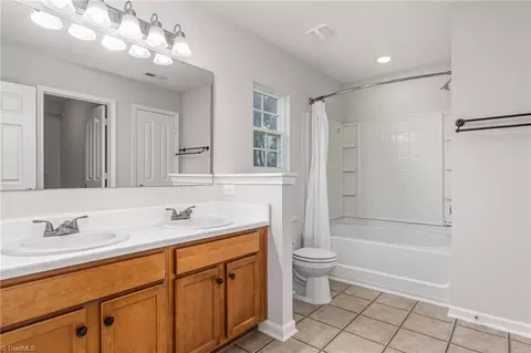 Bath - 6723 Maize Dr, High Point, NC 27265 photo 2 of 4