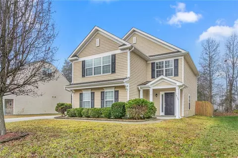 6723 Maize Dr, High Point, NC 27265