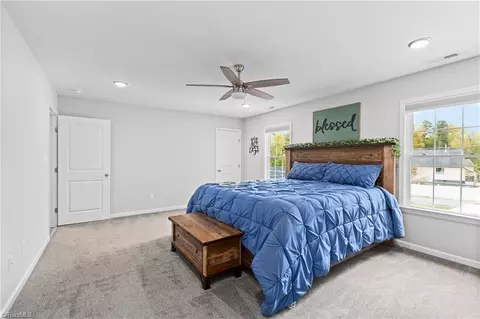 Bedroom - 2709 Farmbrook Rd, Winston Salem, NC 27103 photo 2 of 6