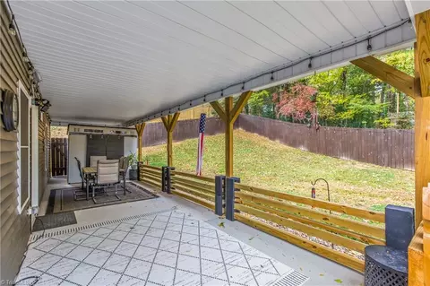 Exterior - 2709 Farmbrook Rd, Winston Salem, NC 27103 photo 6 of 10