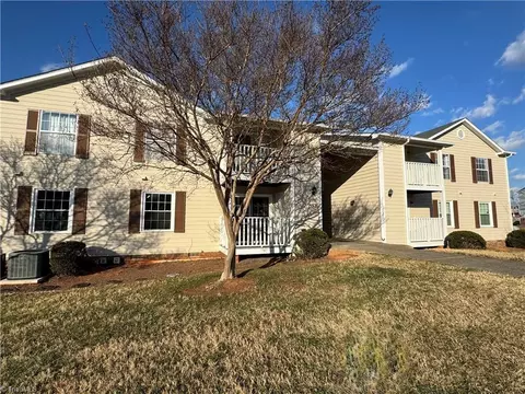 5521 Hornaday Rd #C, Greensboro, NC 27409