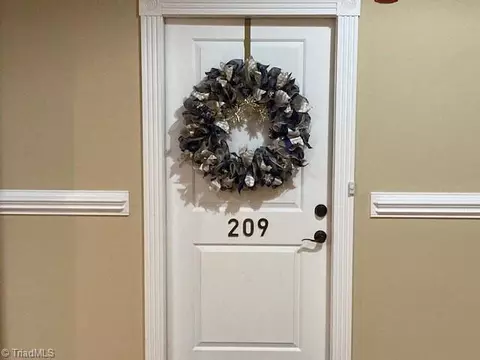 407 F St, North Wilkesboro, NC 28659
