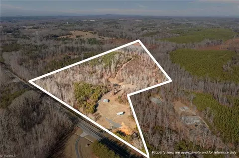 8383 Nc Highway 14, Eden, NC 27288
