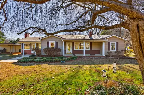 425 Dunns Mountain Church Rd, Salisbury, NC 28146
