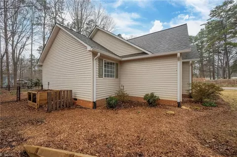 Exterior - 1609 Underpass Rd, Advance, NC 27006 photo 10 of 12