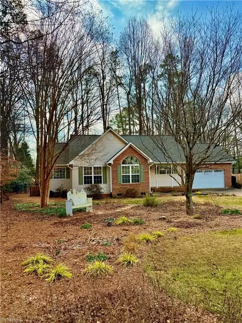 1609 Underpass Rd, Advance, NC 27006