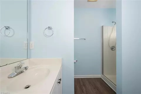 Bath - 1609 Underpass Rd, Advance, NC 27006 photo 1 of 5