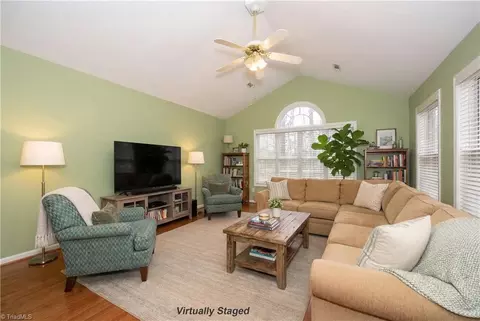 Living - 1609 Underpass Rd, Advance, NC 27006 photo 7 of 8