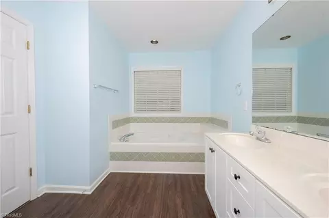 Bath - 1609 Underpass Rd, Advance, NC 27006 photo 2 of 5