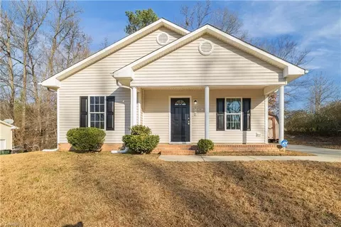 919 Pine St, Greensboro, NC 27401