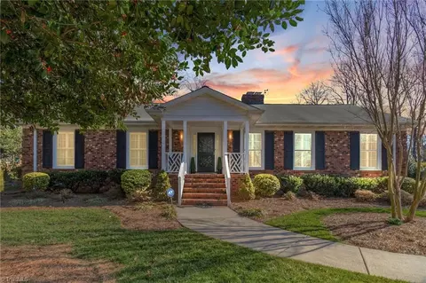 1302 Clover Ln, Greensboro, NC 27410
