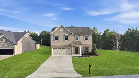 142 Bald Cypress Dr, Winston Salem, NC 27127