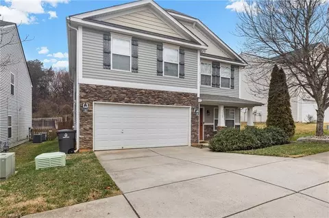 3869 Field Sedge Dr, Winston Salem, NC 27107