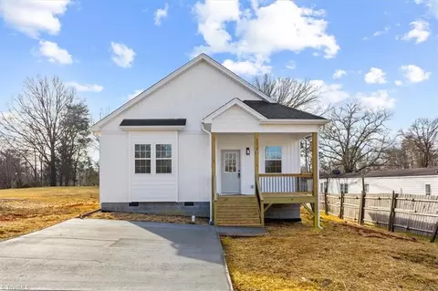 713 New Jersey Ave, Burlington, NC 27217