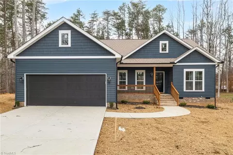 2816 Regal Rd, Reidsville, NC 27320