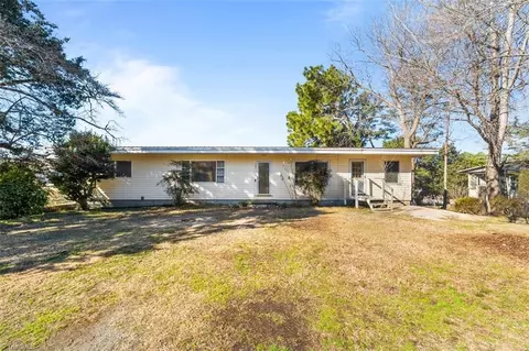 101 Rockingham St N, Robbins, NC 27325
