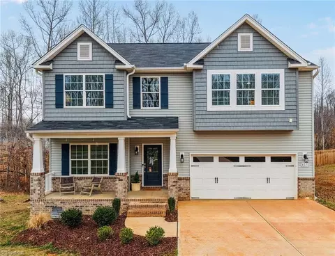 6572 Rogers Farm Rd, Pleasant Garden, NC 27313