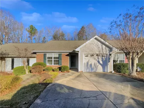 3131 High Bridge Cir, Jamestown, NC 27282