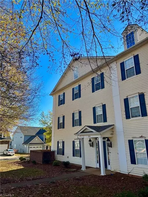 304 Town Park Dr #102, Advance, NC 27006