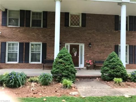1727 Harrison Crossroad Loop, Reidsville, NC 27320