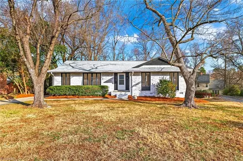 2204 Dulaire Rd, Greensboro, NC 27407