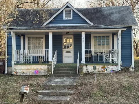 1504 East Ave, High Point, NC 27260