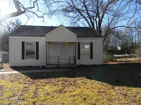 1813 Ontario St, Greensboro, NC 27403