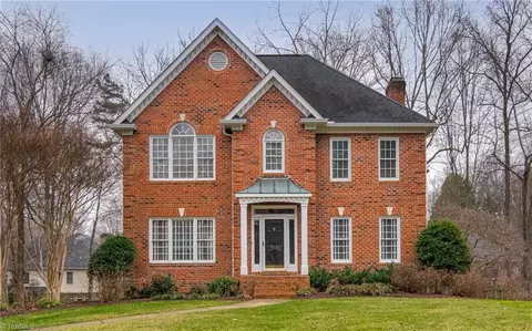 5130 Laurel View Dr, Winston Salem, NC 27104